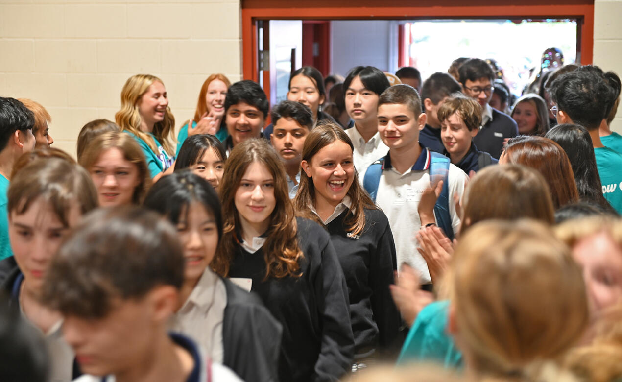 Our LINK Leader crew welcome new students to Senior School