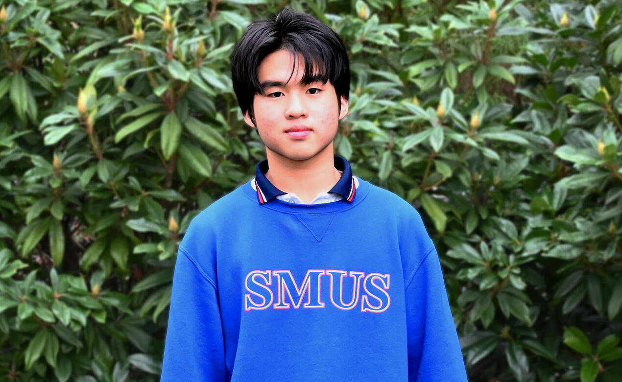 Grade 11 student Elmond Aphiwetsa