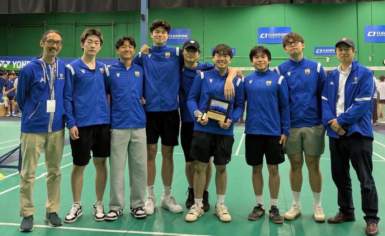 Senior Badminton Team Photo