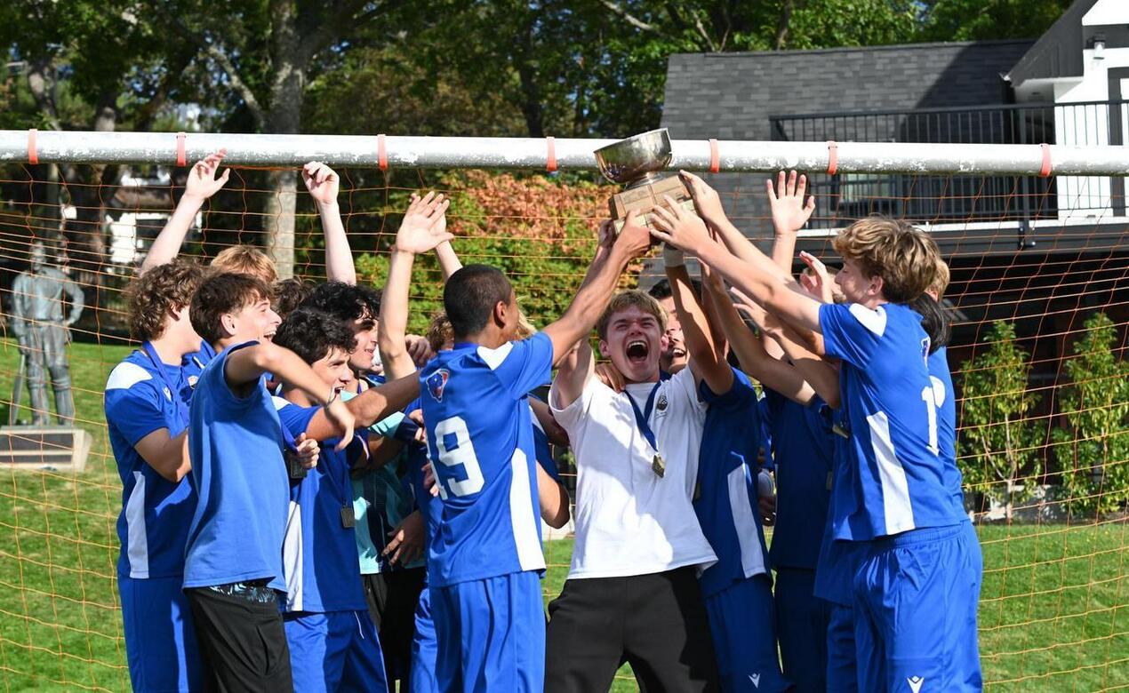 SS Boys Soccer ISAA Champions