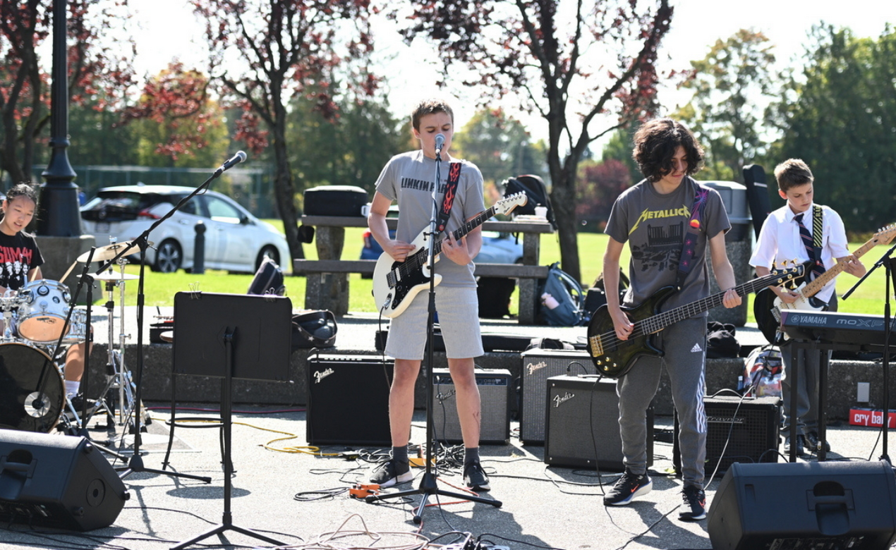 Rock Band The Crash Outs