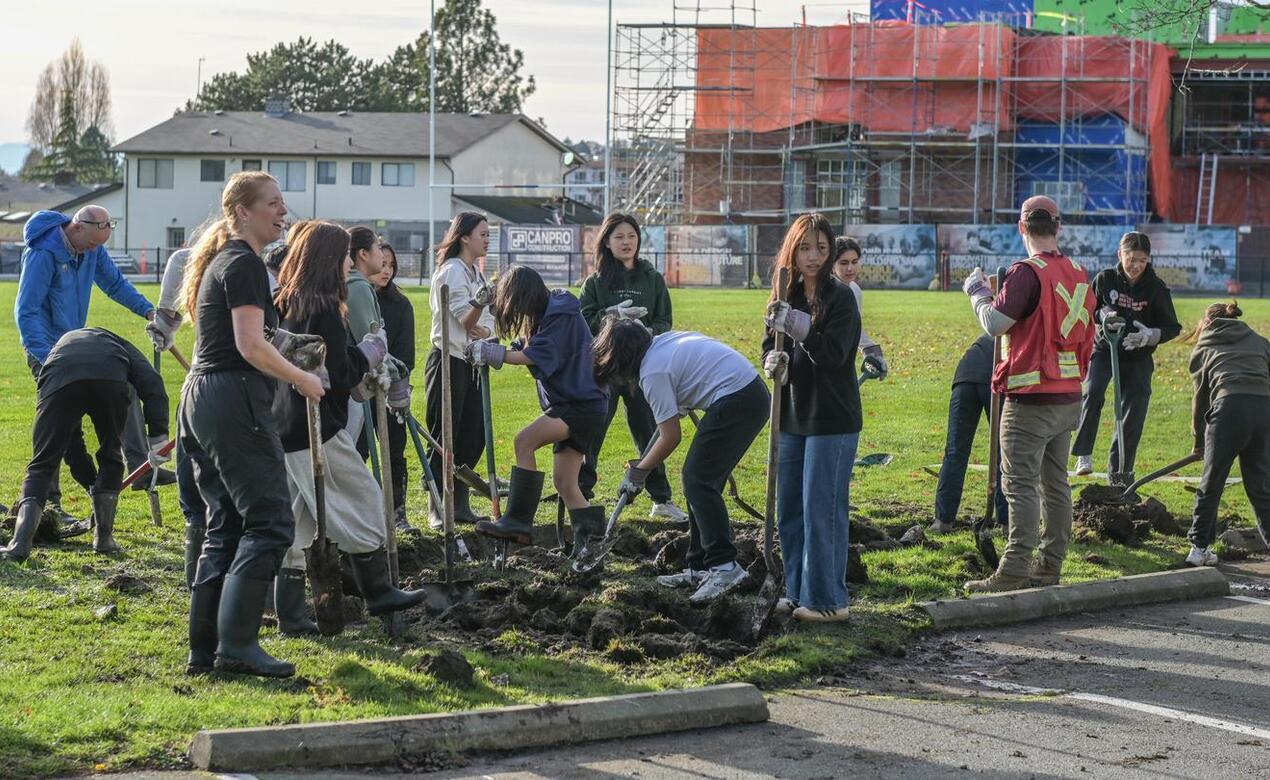 Grade 10 Service Day Rain Garden