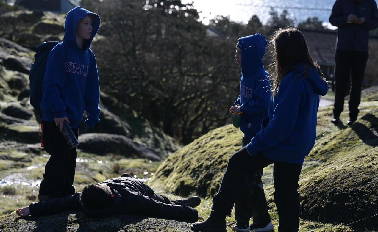 Grade 5 students learn first aid during an Outdoor Education class