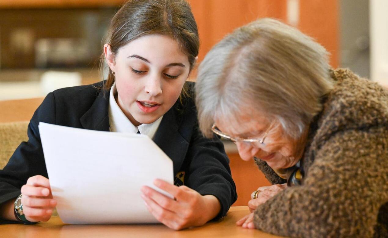 Middle School students meet with seniors at Berwick House