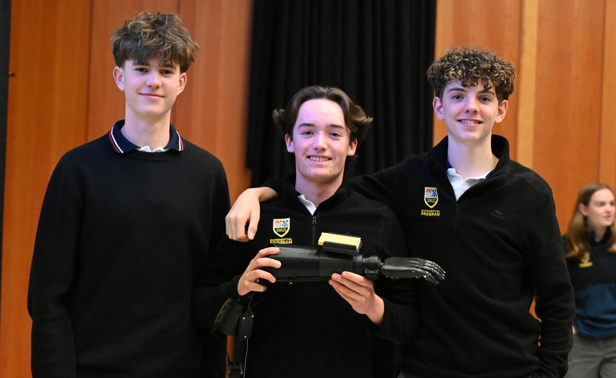 STEAM 10 students share prototypes with Victoria Hand Project