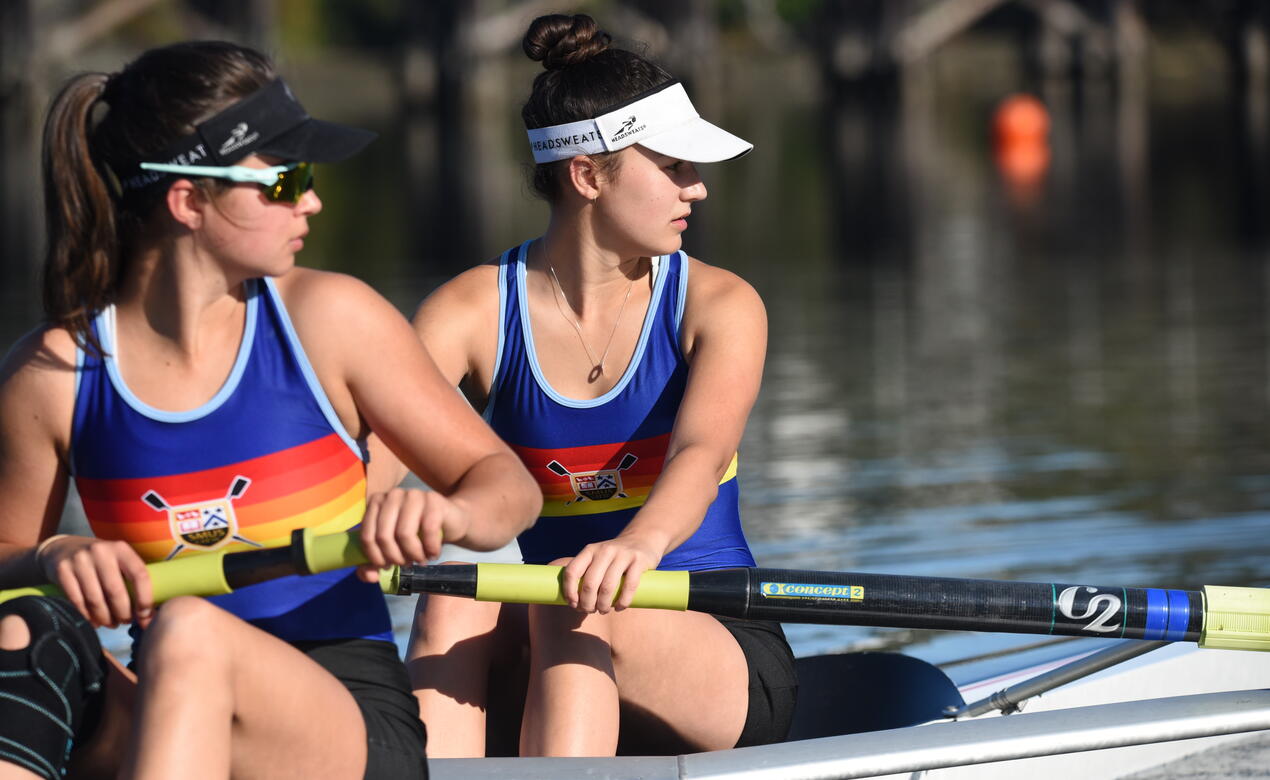 Emily Selwood '21 rowing