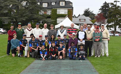 2022 Alumni/Student Cricket game photo