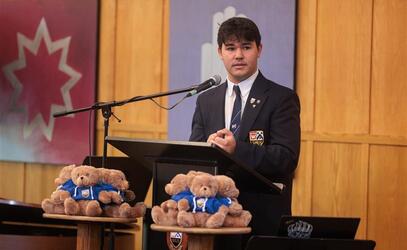 Aidan Mackay addresses Alumni Chapel