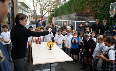 Grade 10 STEAM students visit Grade 3s for Genius Hour