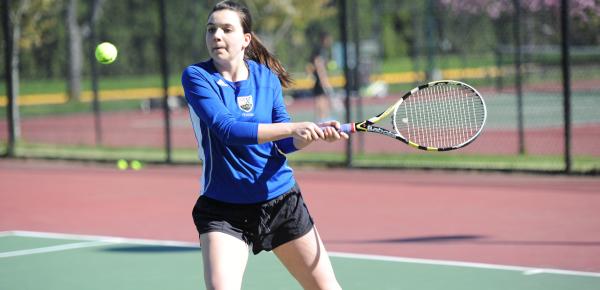 Senior School athlete playing tennis