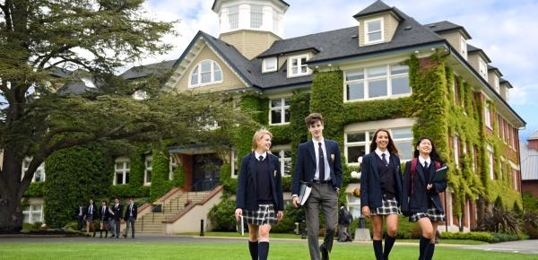 Senior School students in front of School House