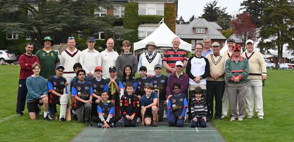 2022 Alumni/Student Cricket game photo