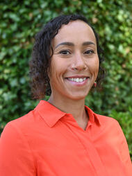 Portrait photo of Dacia Douhaibi