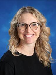 A portrait of Raechel Jones