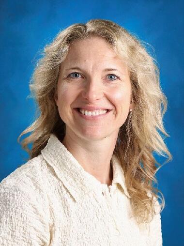 A portrait of Raechel Jones
