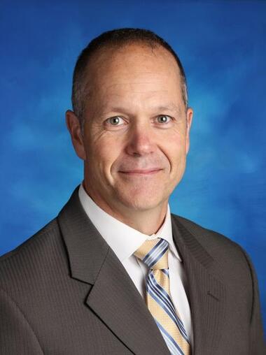 A portrait of Oliver Amiel