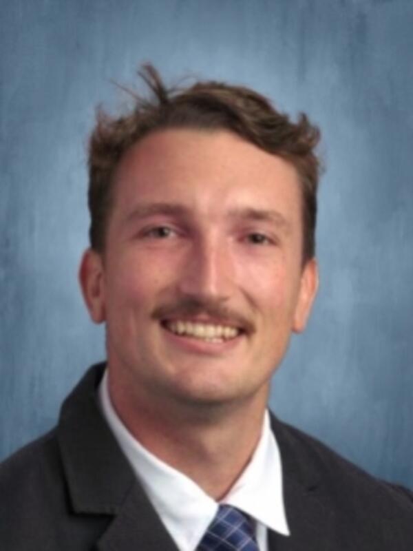 Portrait photo of Graeme Hyde-Lay