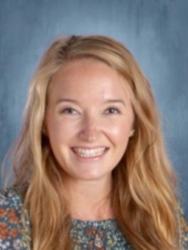 A portrait of Shayna Arscott