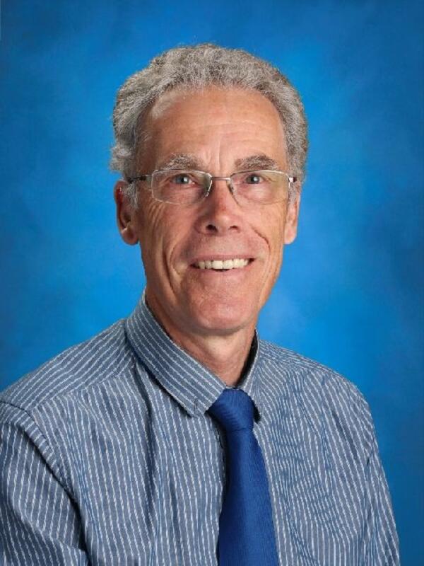 A portrait of Graham Lilly