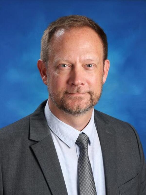 A portrait of Chris Bateman