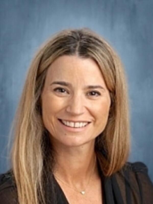 A portrait of Roxanne Kingsbury