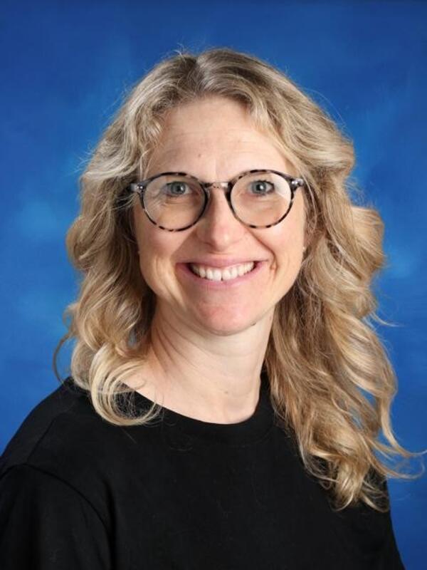 A portrait of Raechel Jones