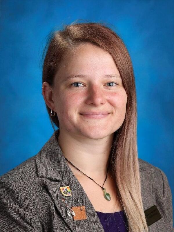 A portrait of Alix Voorthuyzen