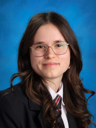 A portrait photo of Chelsea Lee.