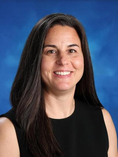 A portrait of Nikki Kaufmann