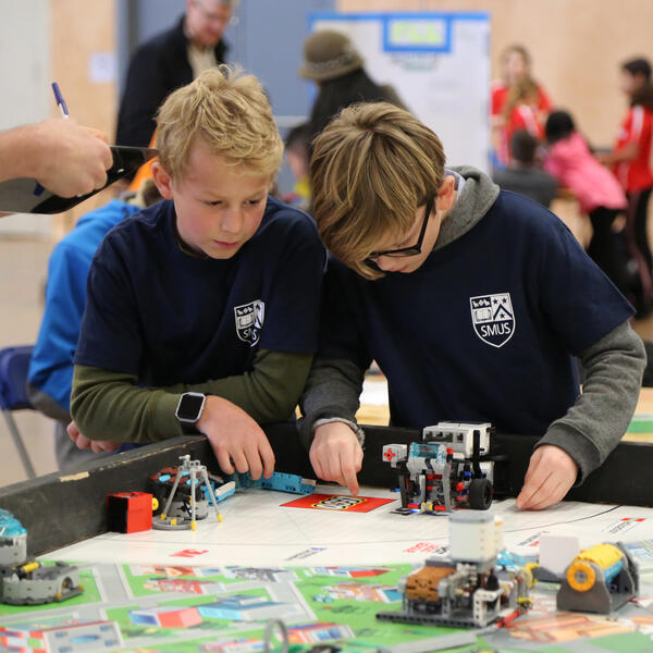 Middle School students competing at LEGO Robotics