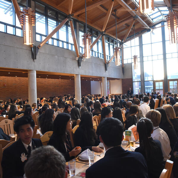 Graves Hall is full of dining students