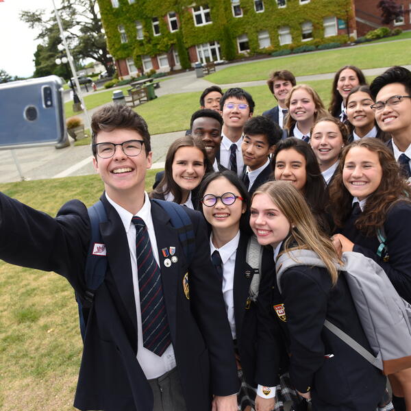 Group of students take a selfie