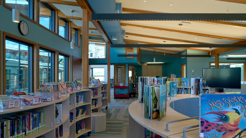 The Annex Learning Commons showing sweeping curved bookcases