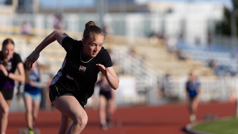 Junior Girls Track Action