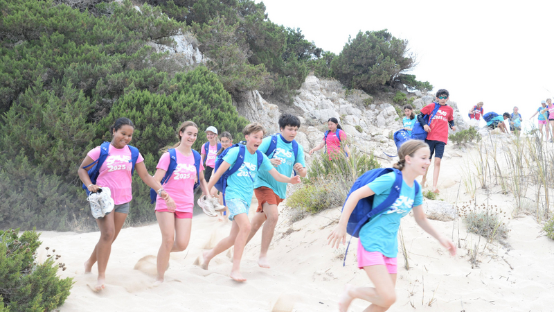 SMUS Grade 8 students in Greece 