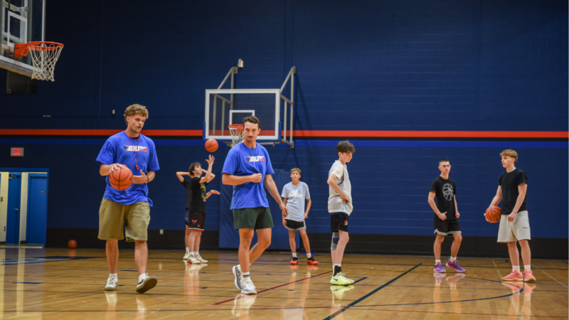 Basketball Overnight Camp Coaches and Players