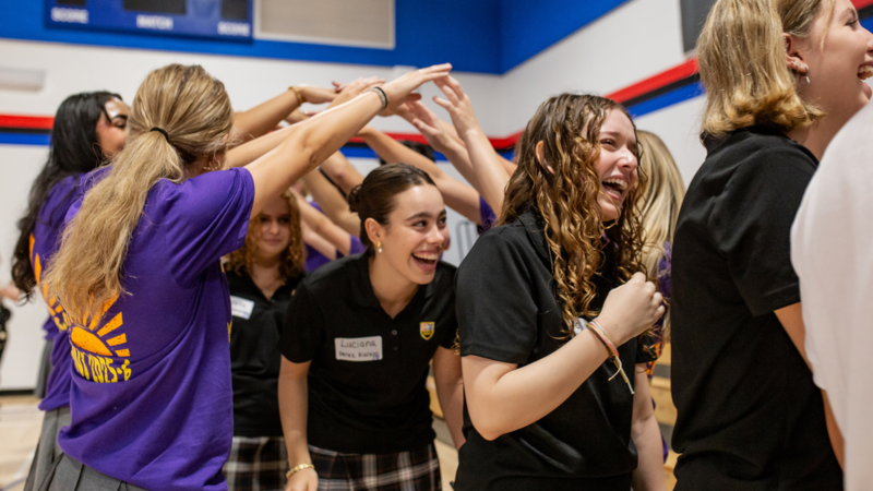 Link Leaders Welcome New Students