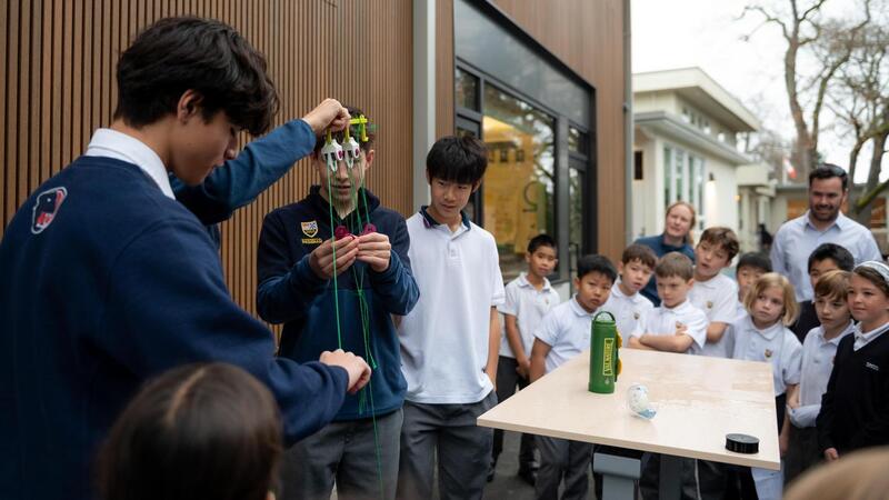 Grade 10 STEAM students visit Grade 3s for Genius Hour