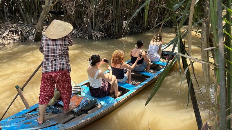 SMUS students on a Spring Break trip to Southeast Asia