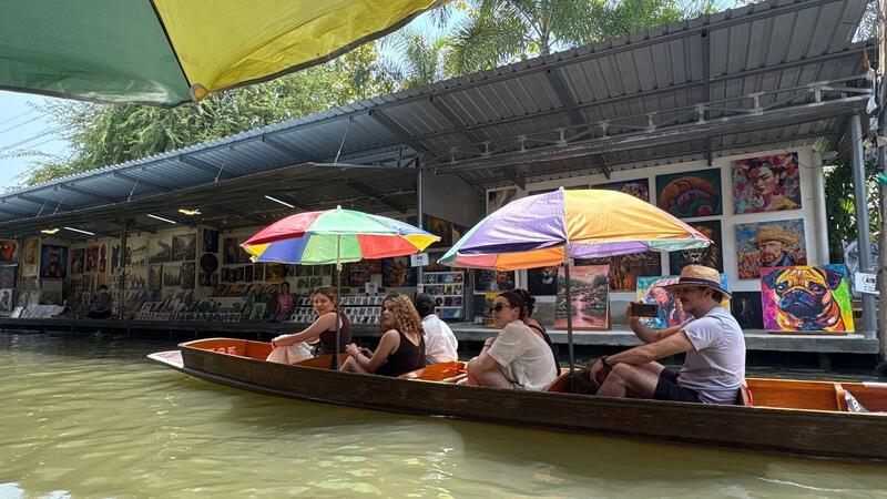 SMUS students on a Spring Break trip to Southeast Asia