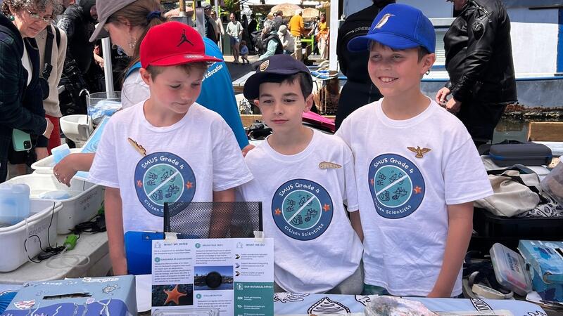 Grade 4 Citizen Scientists inspire action at World Oceans Day event