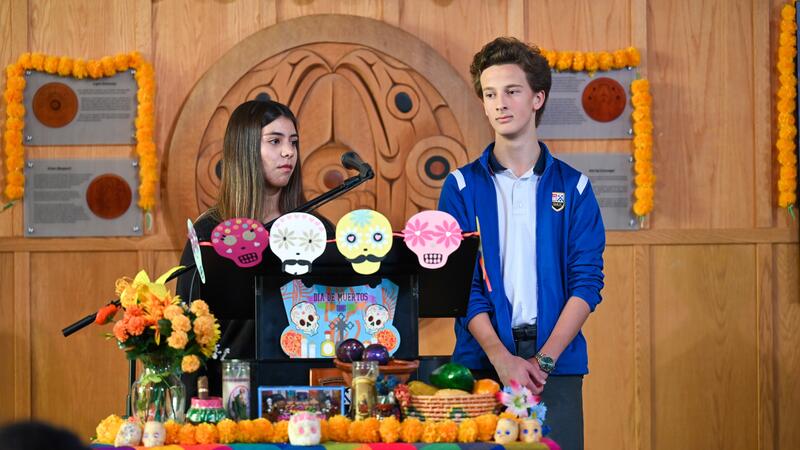 Chapel Día de Muertos Spanish Club